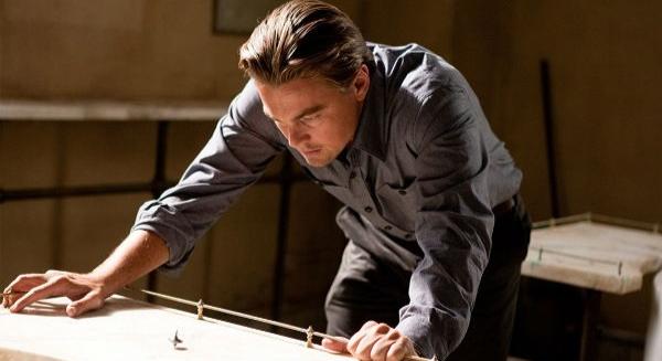 Leonardo DiCaprio elárulta, hogy melyik a kedvenc filmje Christopher Nolantől, és jó eséllyel sokan egyet fogtok érteni vele