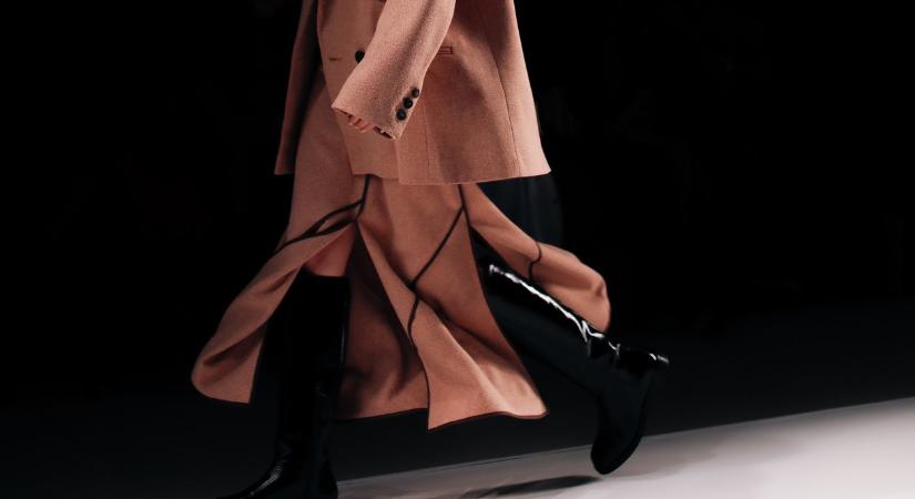 Ezek a legjobb őszi/téli szoknyák, amiket most érdemes a kosaradba tenni