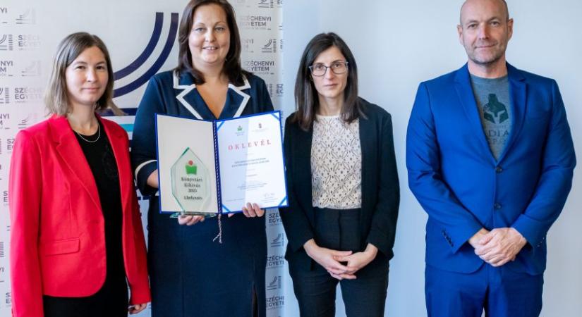 Milliomos lett a Széchenyi István Egyetem könyvtára