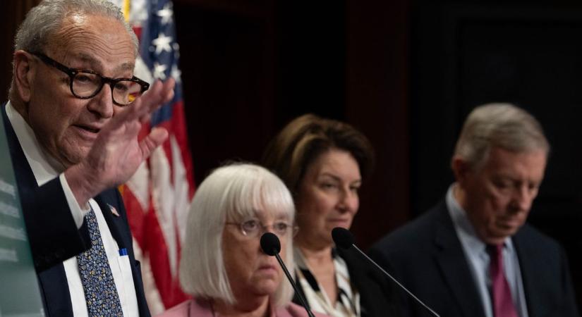 Véget érhet Amerika vergődése, észhez tértek a demokraták