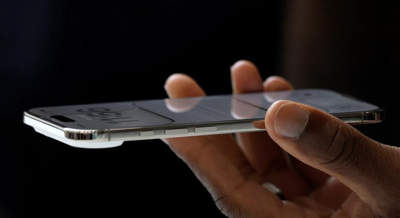Megpróbálja az Apple életképesebb formába önteni az iPhone Airt