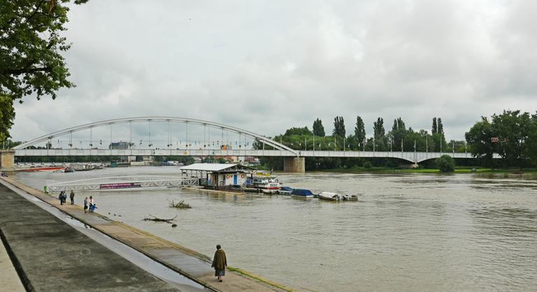 Szemtanúk beszéltek a szekszárdi főorvosnő holttestének megtalálásáról