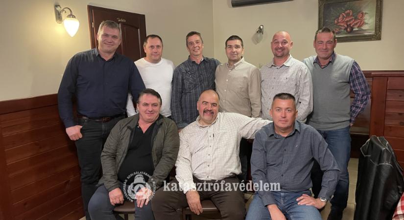 Harminc éve bajtársak jóban, rosszban