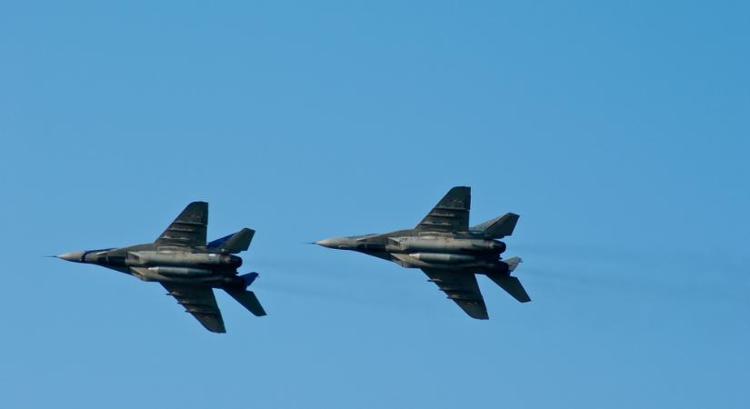 A szövetséges erők és az orosz haderő konfrontációs zónájában szolgál a magyar légierő