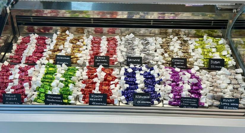 Dubaji csoki után itt az újabb őrület, a kuwaiti Lotus: ez lehet az idei karácsony új szaloncukor-slágere