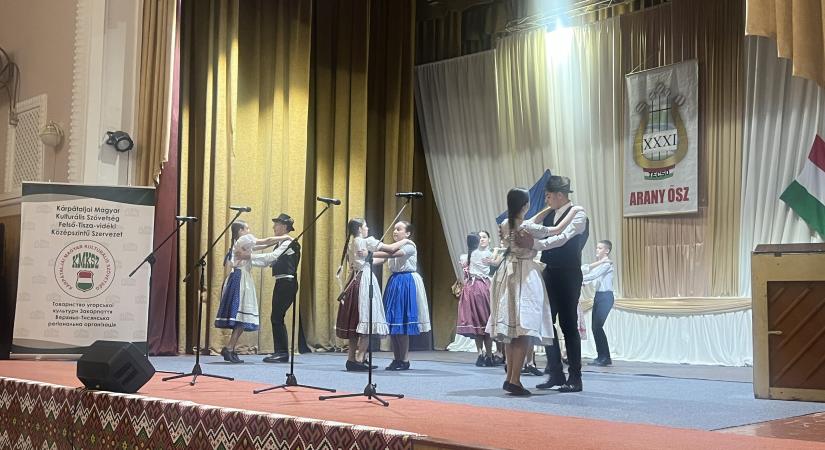 Feltámadt a hagyomány: ismét megrendezték az Arany Ősz kórus- és néptánctalálkozót Técsőn