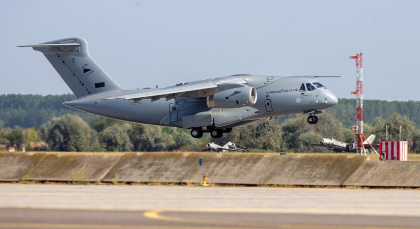 A magyar katonák a NATO legveszélyesebb missziójában vesznek részt, a balti légtér védelmében (videó)