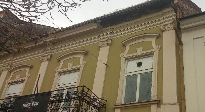 Nagy robaj a kassai Fő utcán