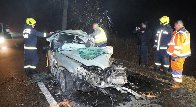 A rommá tört autóban vesztette el szüleit az újszilvási tragédia egyetlen túlélője