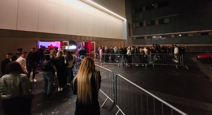 Új szórakozóhely nyílt Szekszárdon – teltházas nyitóbuli a felújított Skála áruházban