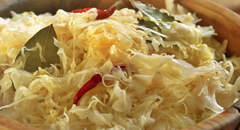 A vecsési asszonyok elárulták a recept titkát: így lesz tökéletes a savanyú káposzta