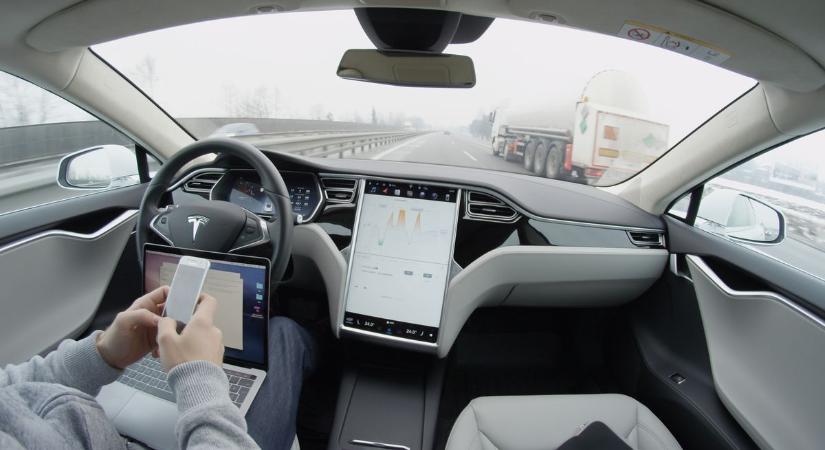 Brutális balesetet okozott az önvezető autó – ez a jövő vár ránk az utakon? (videó)