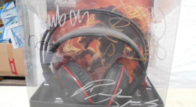 Pasha és Neo aláírásával dísztett bontatlan fejhallgató bukkant fel egy NAV árverésen, e-sport relikvia kerül fillérekért kalapács alá