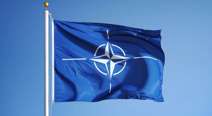 Magyar katonák vesznek részt a NATO legveszélyesebb missziójában, Szijjártó Péter is megszólalt