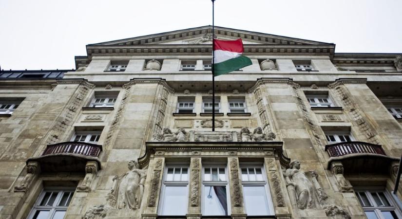 Nagyon szeretné eladni az állam Magy Márton minisztérumának épületét