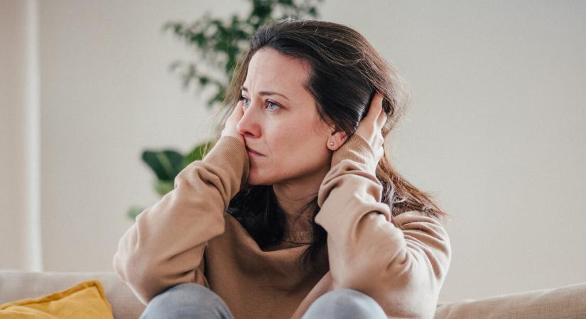 Tompa fájdalom jelezheti a rejtőzködő betegséget: nőként ezeket a tüneteket ne vedd felvállról