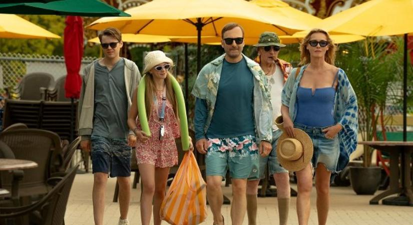 Senki 2: Mozgólépcső a csalódás bugyrába - a film bohózat - Sharone Stone visszatérése zseniális a hollywoodi gépezetbe! (kritika)