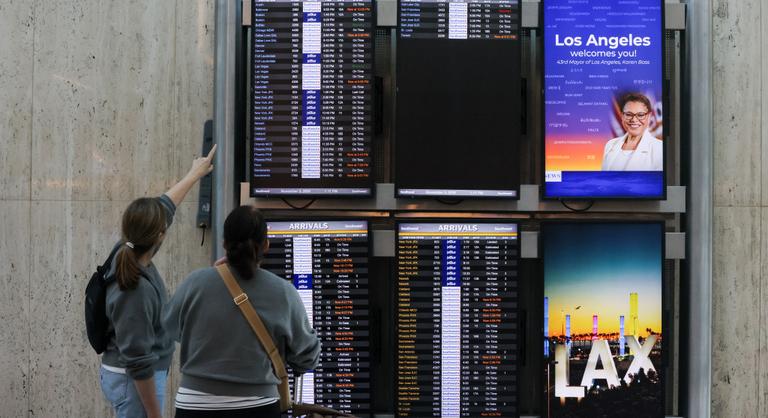 Másfél ezer járatot töröltek az Egyesült Államokban a kormányzati leállás miatt