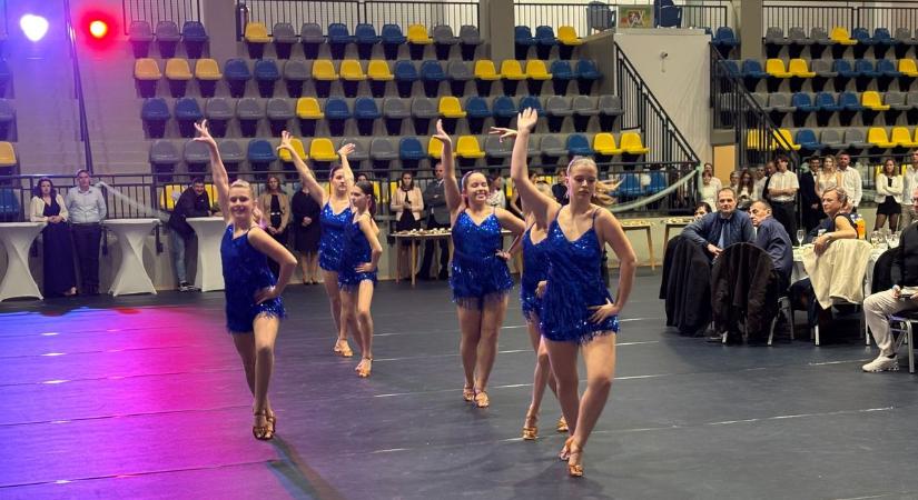 Összefogás a város óvodáiért: sikeres volt a jótékonysági bál!