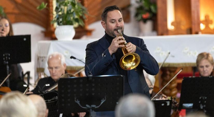 Világhírű trombitaművész lépett fel a zalai zenekarral (galéria)