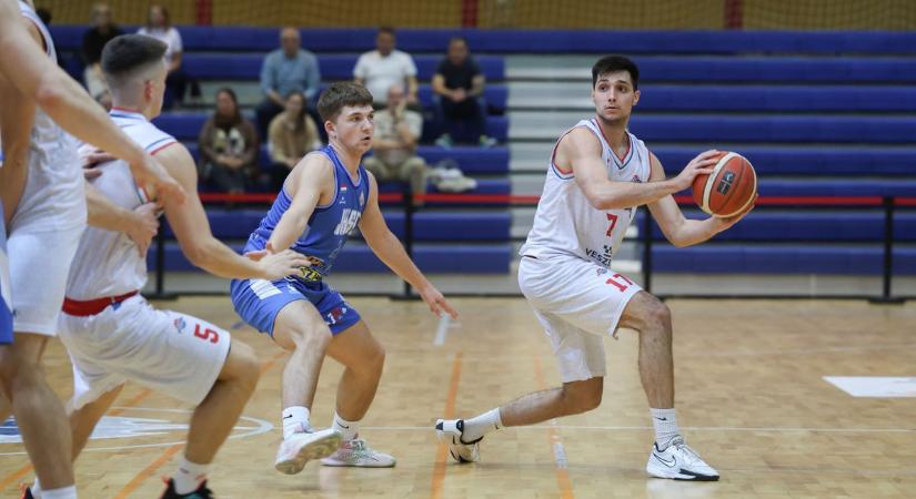 Már dobogón a kosarasok