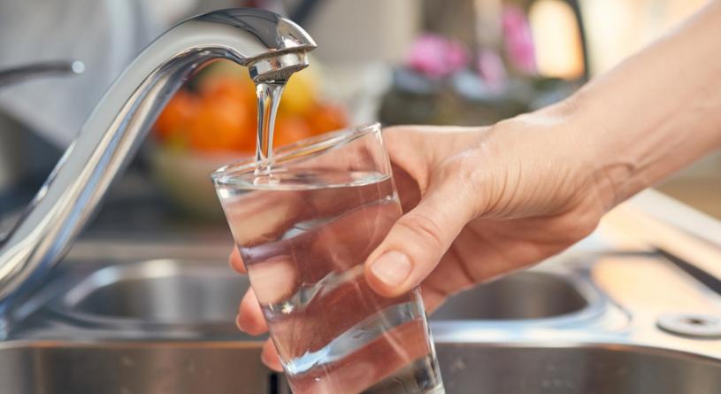 5 jel, amire arra utal, hogy valami nincs rendben a csapvízzel: érdemes lehet szerelőt hívni!