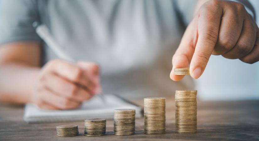 280 milliárd forintnyi hitelkérelem érkezett egy hónap alatt