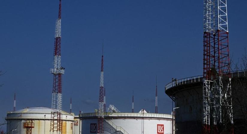 Villámgyors döntést hozott Bulgária: mindössze 26 másodperc alatt az állam kezébe került az orosz Lukoil finomítója