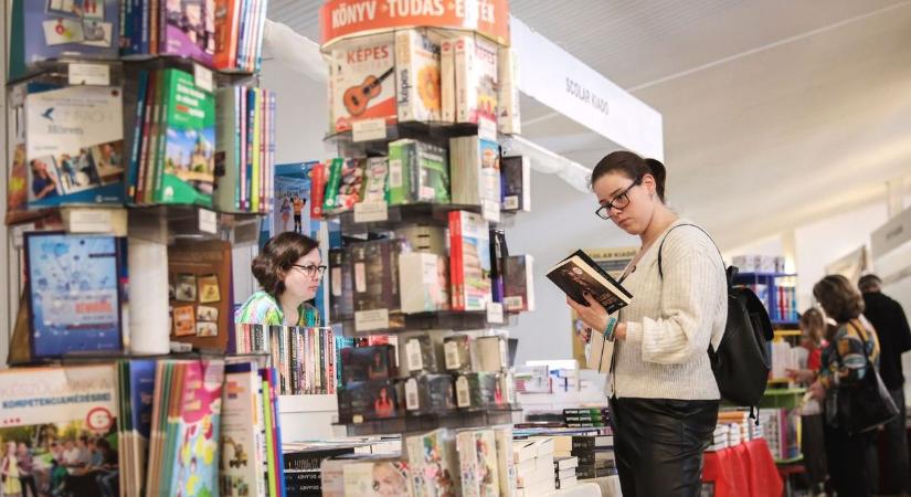 Szárvendégek a Győri Könyvszalonban, mutatjuk kik érkeznek a rendezvényre