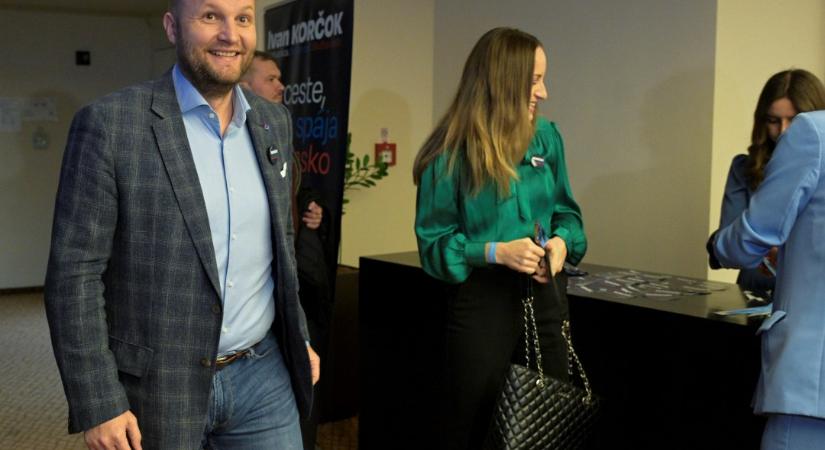 Naď megúszta: Megszüntették a büntetőeljárást az Ukrajnának adományozott haditechnika ügyében