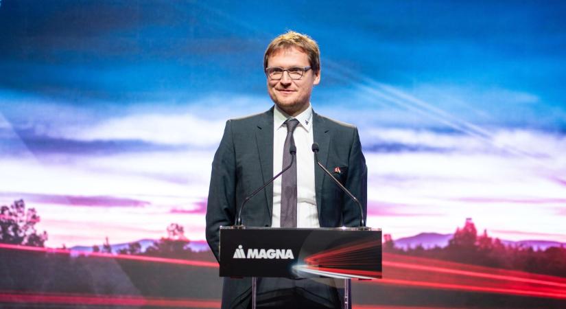 Megkezdte termelését a Magna vecsési üzeme