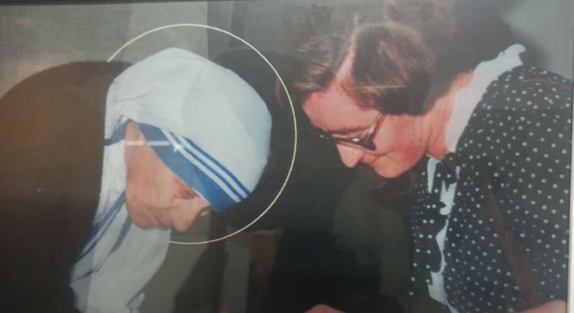 Még Teréz anya is csodájára járt, Fejér szerzetes nővére őrangyalként óvta az elesetteket (galéria)