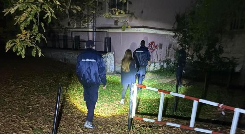 Elhagyatott épületekbe költöznek a hajléktalanok Egerben, még jó, hogy a képek nem szagosak