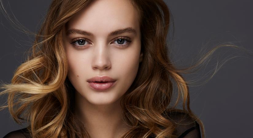 Gazdagok és szépek: ez az ízléses haj 2025 kedvenc téli frizurája