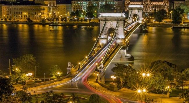 Budapest születésnapját ünnepli: újra jön a Metrófesztivál, a bulivillamos és a karácsonyi vásár