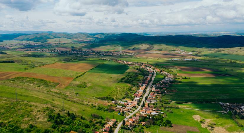 Hány település van Magyarországon? Itt a lista: körzetszámok, irányítószámok, lakosok száma