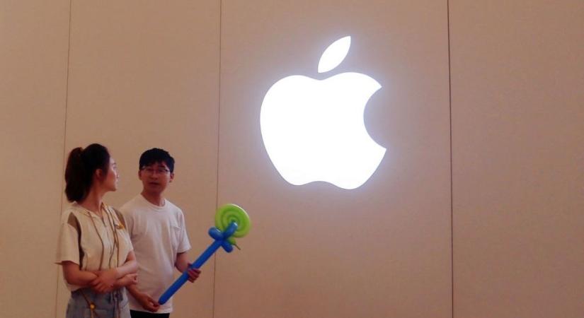 Olyan gyengék az eladások, hogy elhalasztja a vérfrissítést az Apple – az akksi és a kamera tehet mindenről?