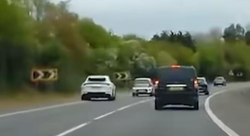 Veszélyesen száguldott a focista, ezt már nem nézték el neki