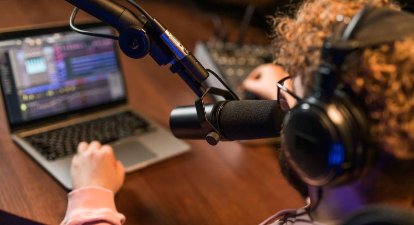 Hatalmas baki történt Balázsék rádióműsorában, minden magyar felhorkant ezen