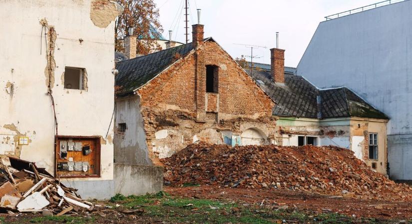 Készül a hely Debrecen legújabb komplexumának! Már most tolonganak a bérlők az üzletekért