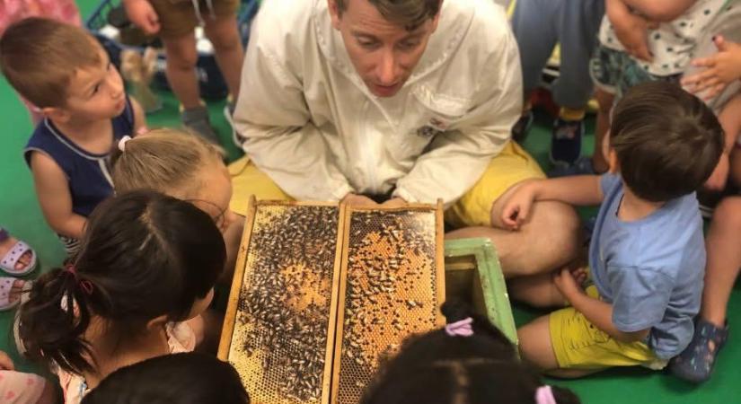 Kaptárnyi tudás – természetközelben a Mézerdő Méhészettel