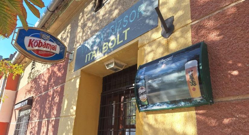 33 év után lehúzta a rolót a legendás Vidám Rizsőr, sokaknak fáj a búcsú