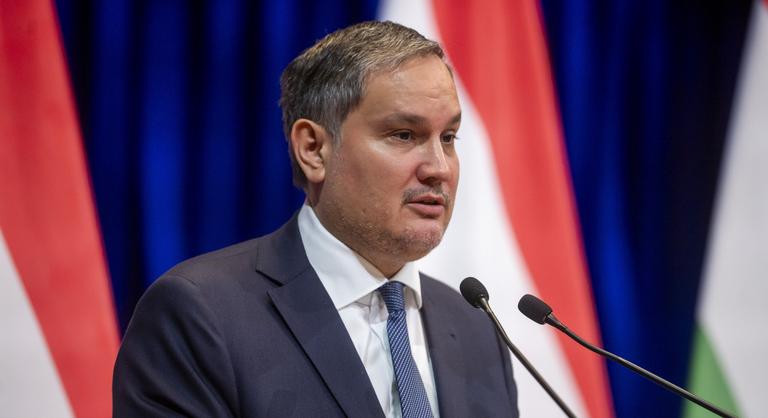 Borult a költségvetés: jöhet a tartalék zárolása és a bankadó duplázása