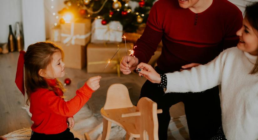 „Nem akarok megint az anyósommal karácsonyozni” – Mit tehetsz, ha feszültség van az ünnepek körül?