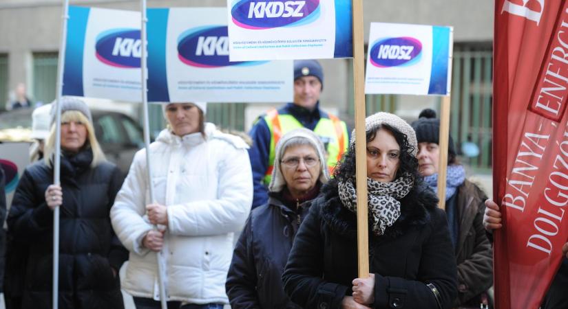 Elfogadhatatlan bérhelyzetük miatt demonstrációt hirdettek a magyarországi levéltárosok