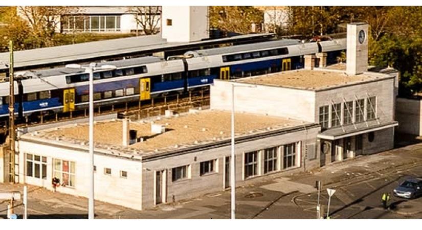 Eljött a nagy nap: négy éve várnak erre a vonatozók