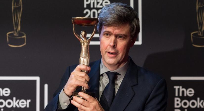 A magyar származású David Szalay nyerte az idei Booker-díjat