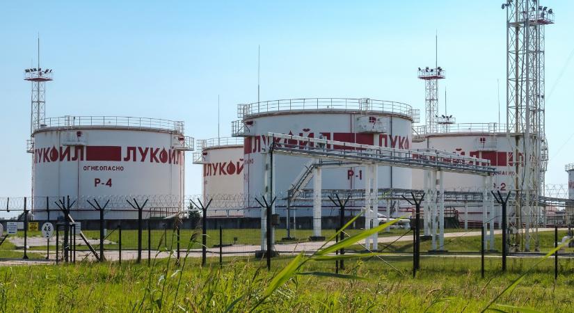 Bukhat az orosz olajóriás két országban