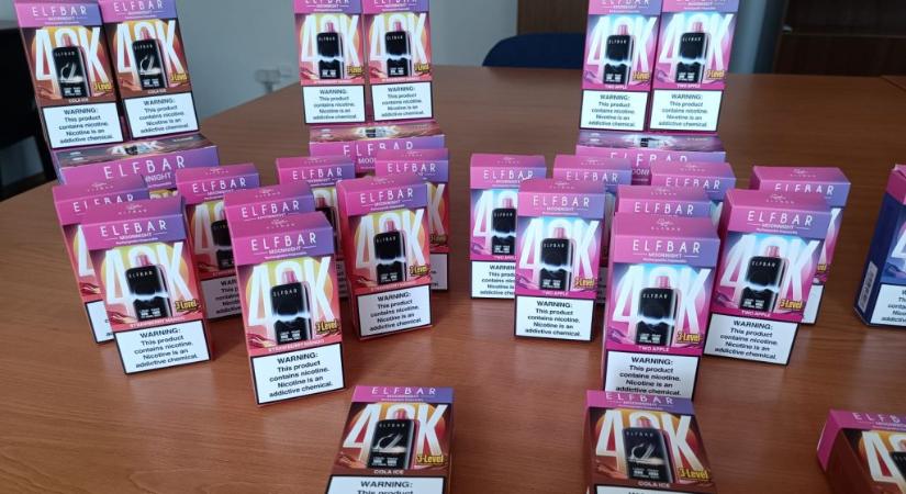 Nem várt helyről rendeltek száz darab negyvenezer „slukkos” Elf Bart egy budapesti vállalkozótól