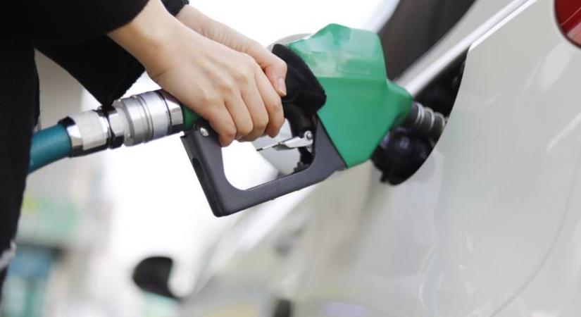 Így alakul a benzin ára szerdán: a gázolajról is megszólaltak a szakértők